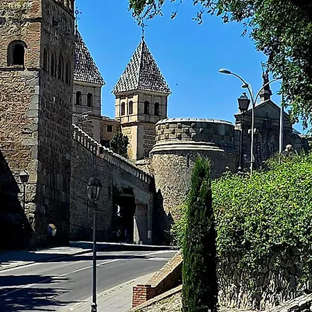 Apartmán Apartamentos,puerta De Bisagra-parking Gratis *