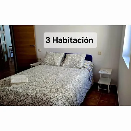 Apartamentos,puerta De Bisagra-parking Gratis *