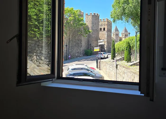 Apartamento Puerta De Bisagra- Con 2