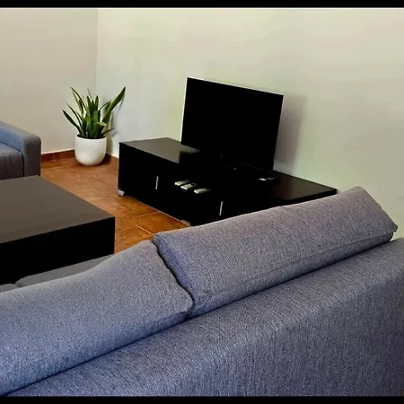 Apartment Apartamentos,puerta De Bisagra-parking Gratis *