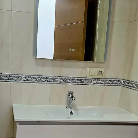 Apartamentos,puerta De Bisagra-parking Gratis * Toledo