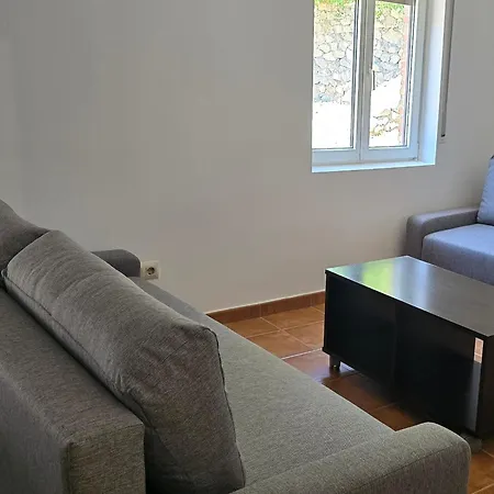 Apartamentos,puerta De Bisagra-parking Gratis Apartment *