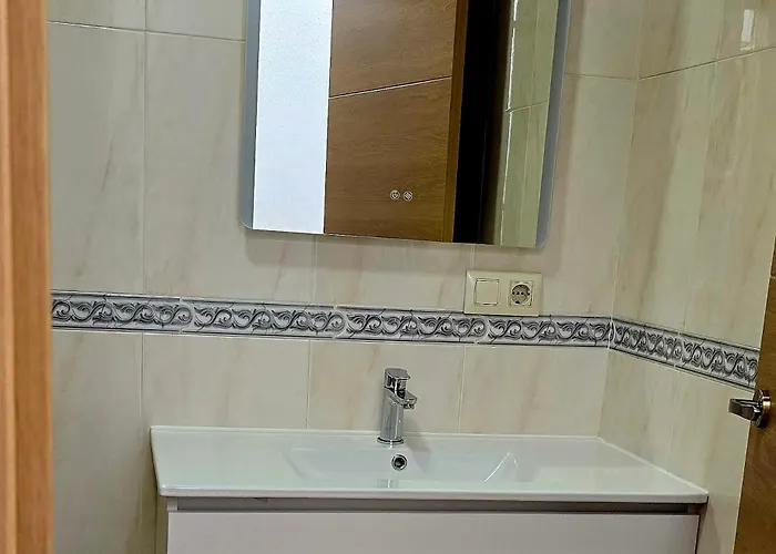 Apartamentos,puerta De Bisagra-parking Gratis * Tolède