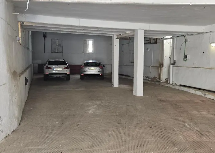 Apartamentos,puerta De Bisagra-parking Gratis Lägenhet Toledo